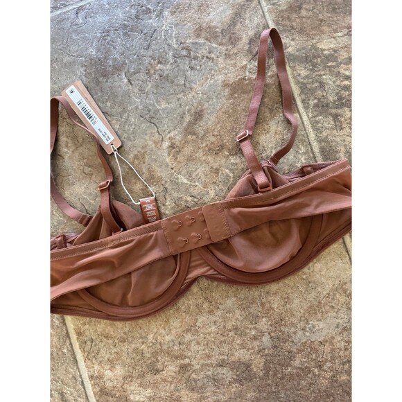 Skims Ultra Fine Mesh Strapless Bra Bronze Size 36A - Picture 7 of 9